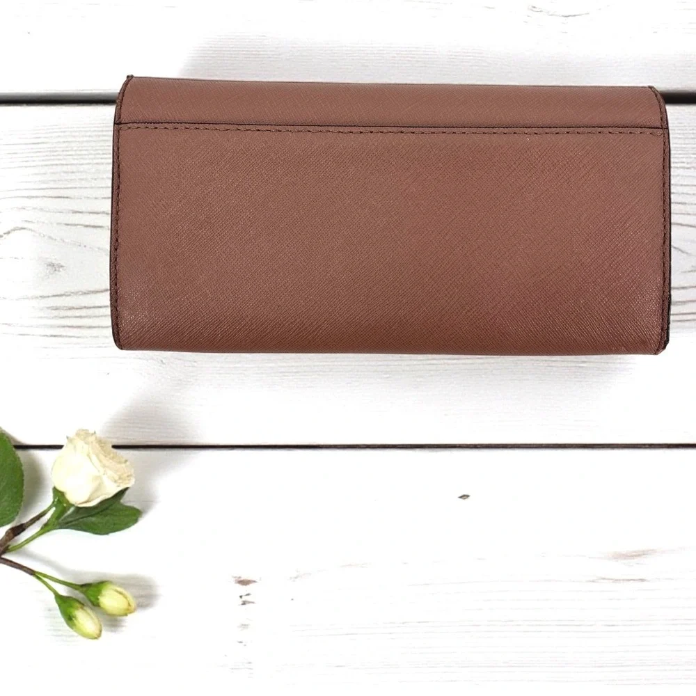 Michael Kors Saffiano Leather Flap Wallet Brown‎ Minimalist Classic Neutral